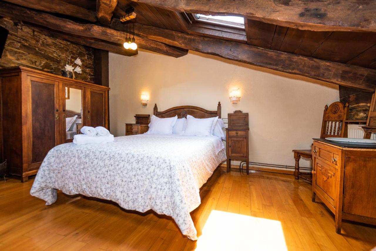 Apartamentos Rurales Casa Riveras Santa Eulalia de Oscos Dış mekan fotoğraf