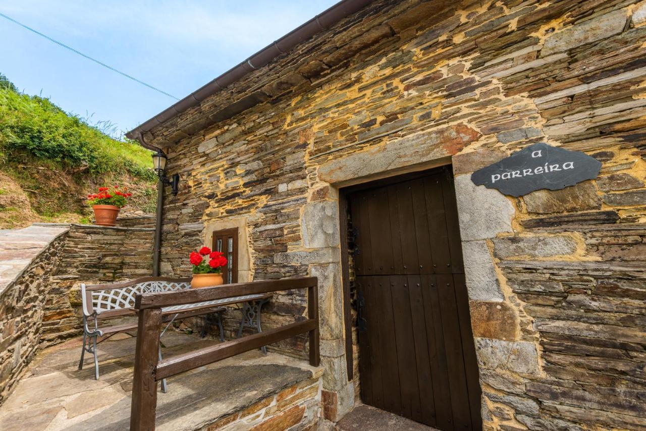 Apartamentos Rurales Casa Riveras Santa Eulalia de Oscos Dış mekan fotoğraf