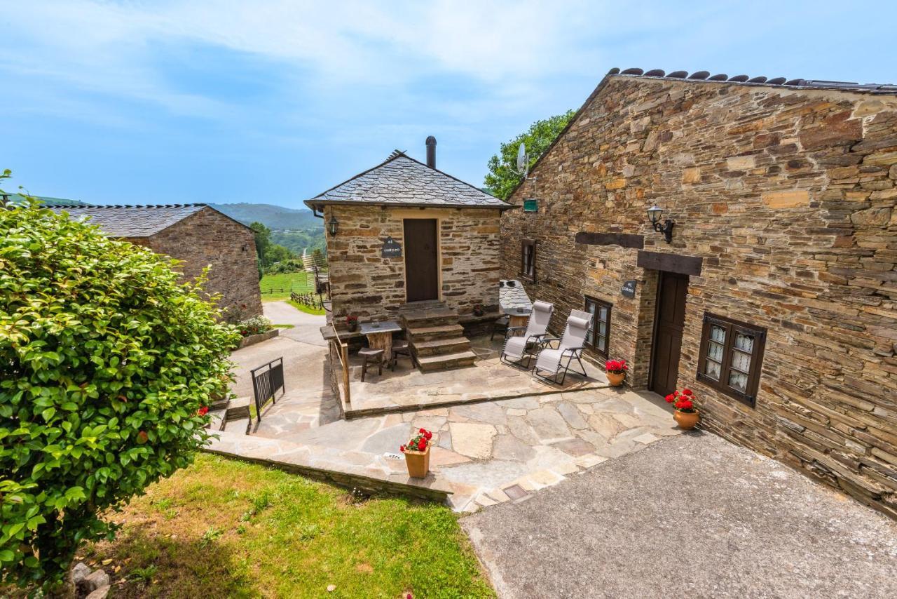 Apartamentos Rurales Casa Riveras Santa Eulalia de Oscos Dış mekan fotoğraf