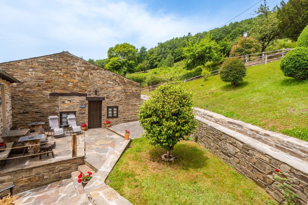 Apartamentos Rurales Casa Riveras Santa Eulalia de Oscos Dış mekan fotoğraf