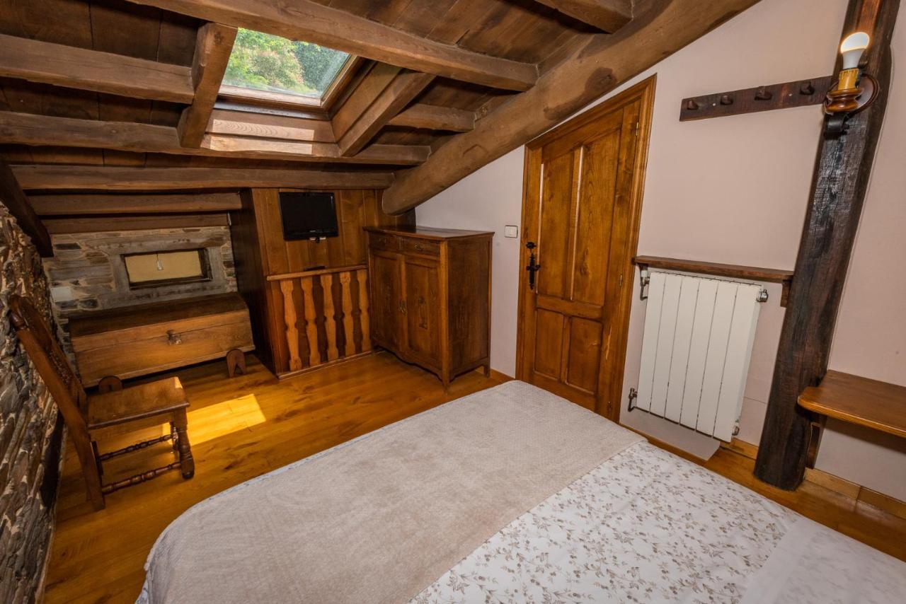 Apartamentos Rurales Casa Riveras Santa Eulalia de Oscos Dış mekan fotoğraf