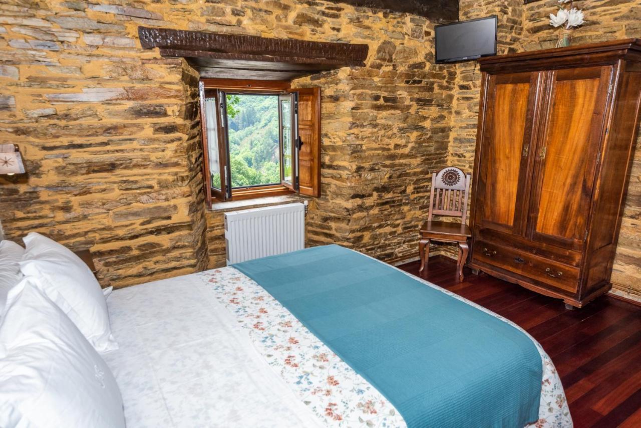 Apartamentos Rurales Casa Riveras Santa Eulalia de Oscos Dış mekan fotoğraf
