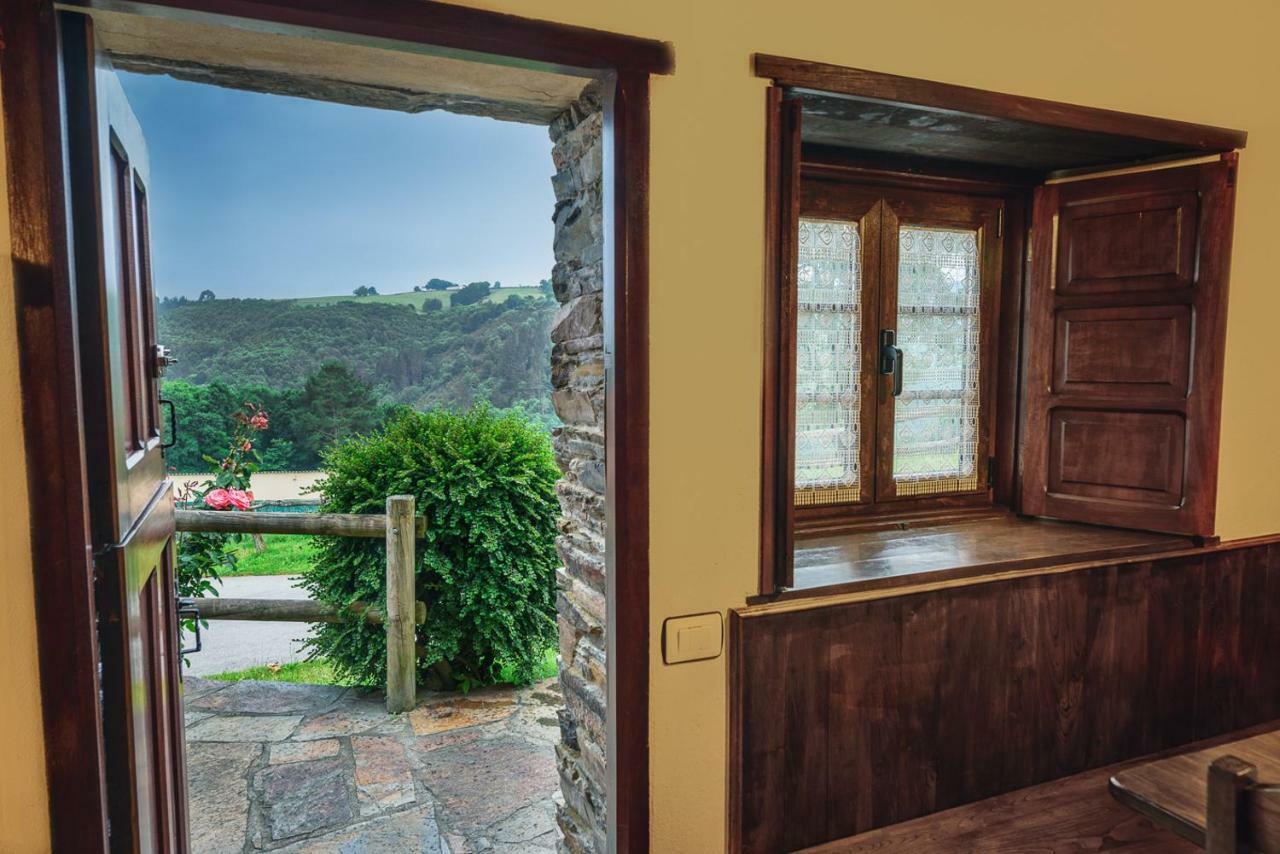 Apartamentos Rurales Casa Riveras Santa Eulalia de Oscos Dış mekan fotoğraf
