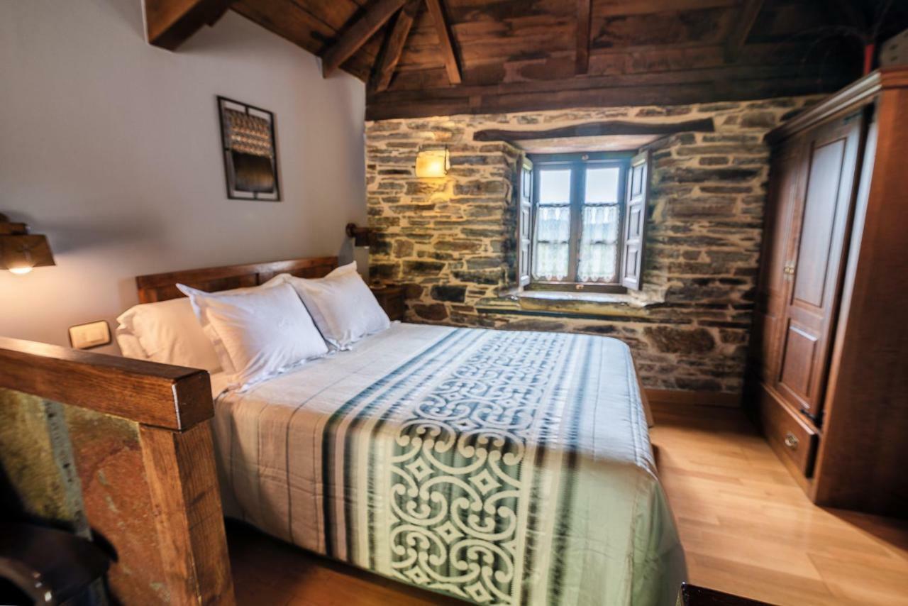 Apartamentos Rurales Casa Riveras Santa Eulalia de Oscos Dış mekan fotoğraf