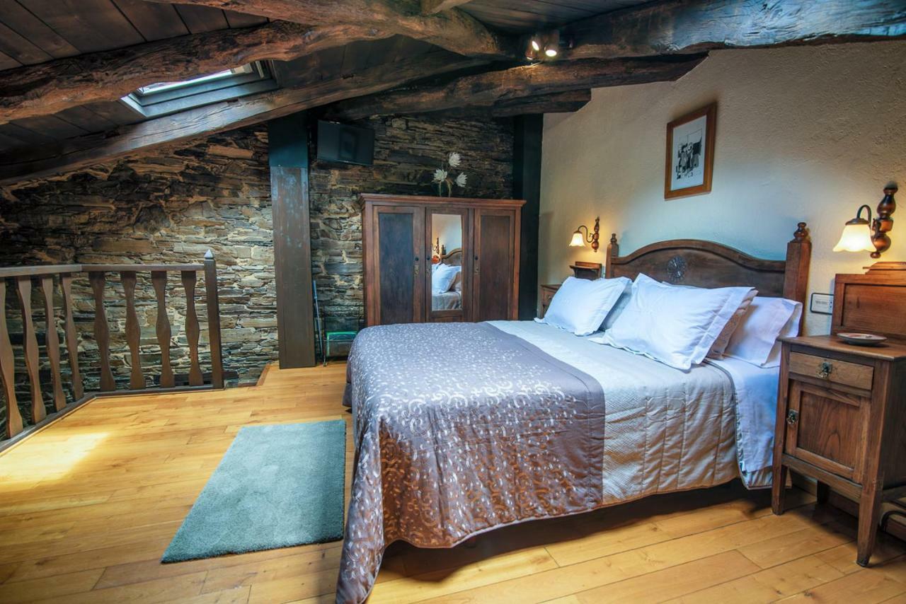 Apartamentos Rurales Casa Riveras Santa Eulalia de Oscos Dış mekan fotoğraf
