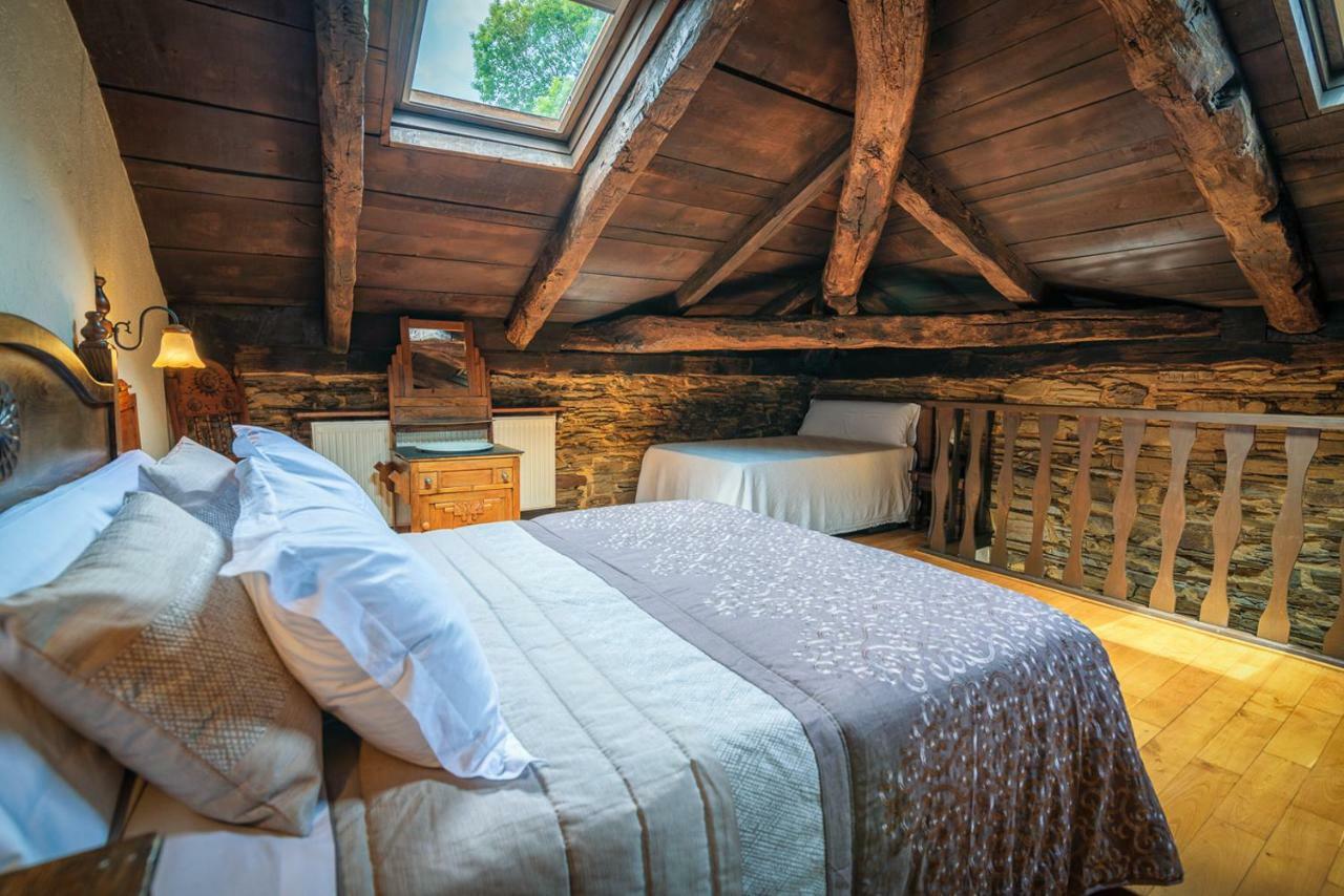 Apartamentos Rurales Casa Riveras Santa Eulalia de Oscos Dış mekan fotoğraf