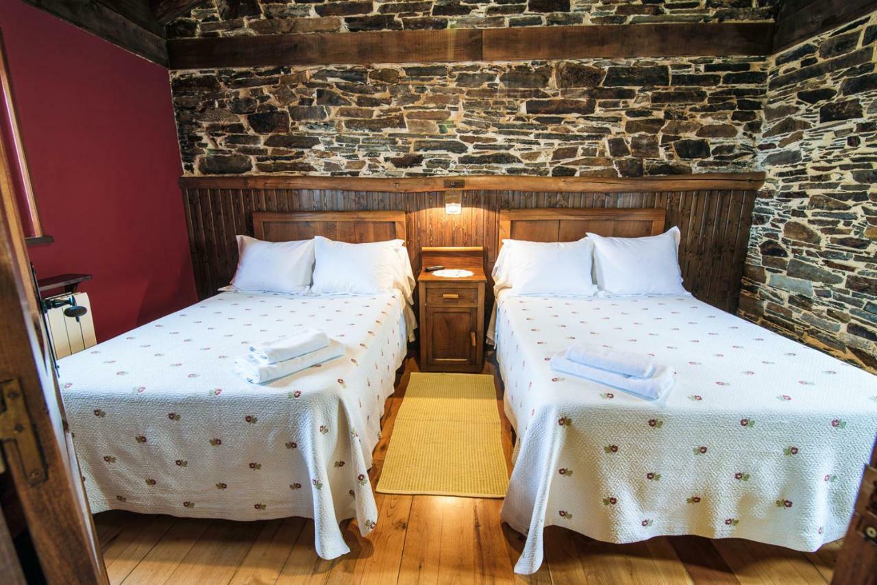 Apartamentos Rurales Casa Riveras Santa Eulalia de Oscos Dış mekan fotoğraf