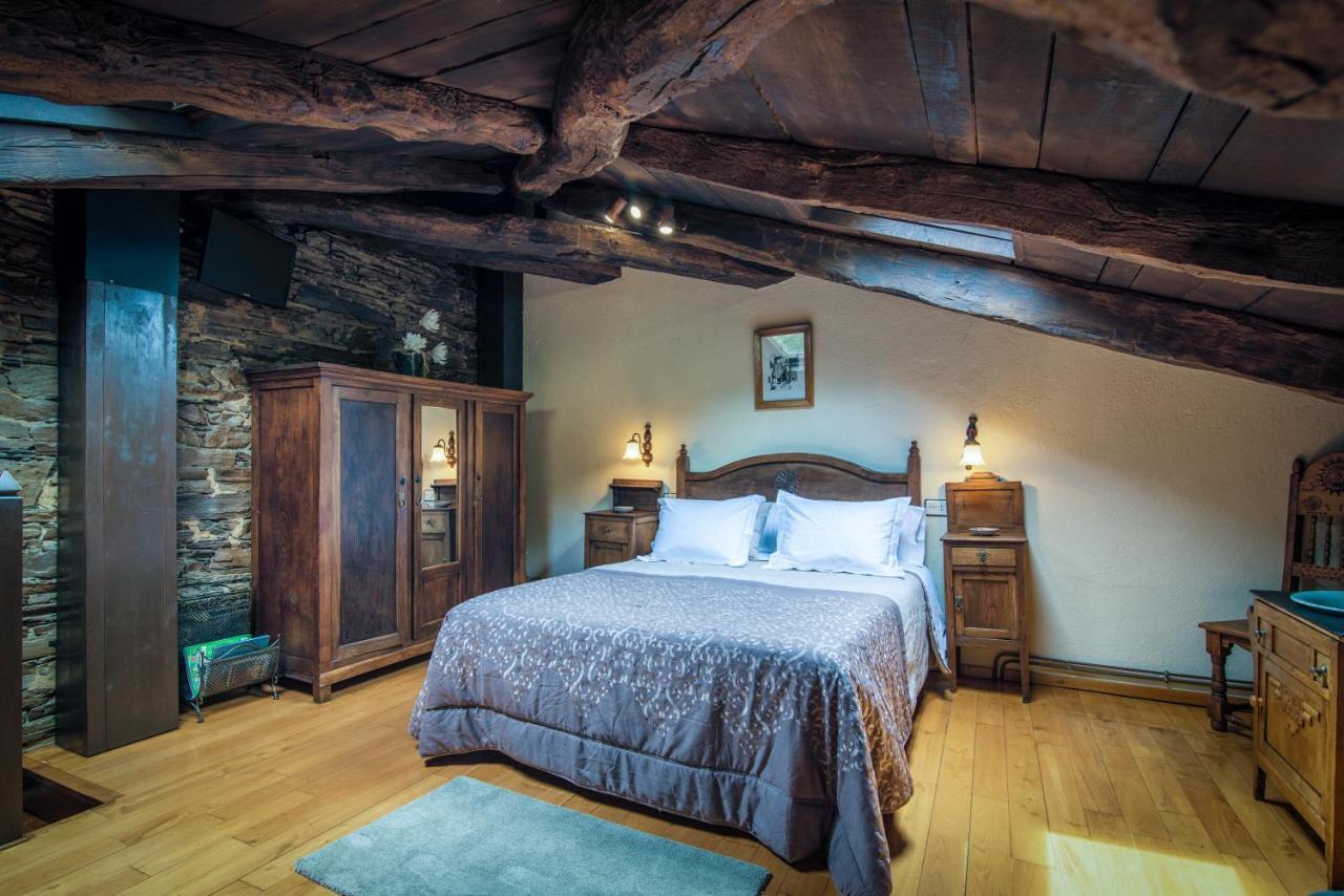 Apartamentos Rurales Casa Riveras Santa Eulalia de Oscos Dış mekan fotoğraf