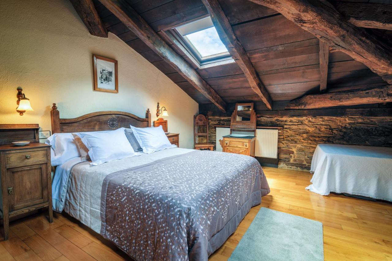 Apartamentos Rurales Casa Riveras Santa Eulalia de Oscos Dış mekan fotoğraf